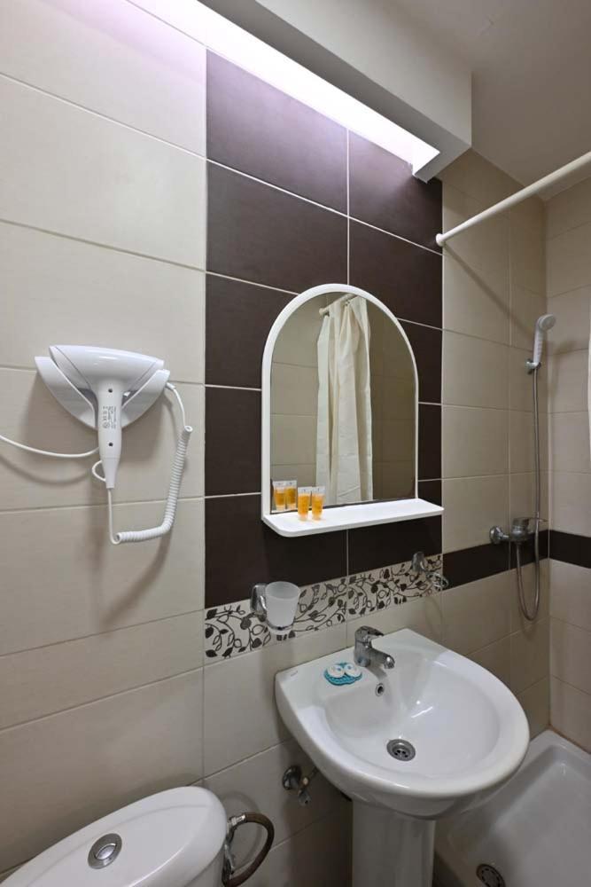 Hotel Tiski Cvet Novi Bečej Dış mekan fotoğraf