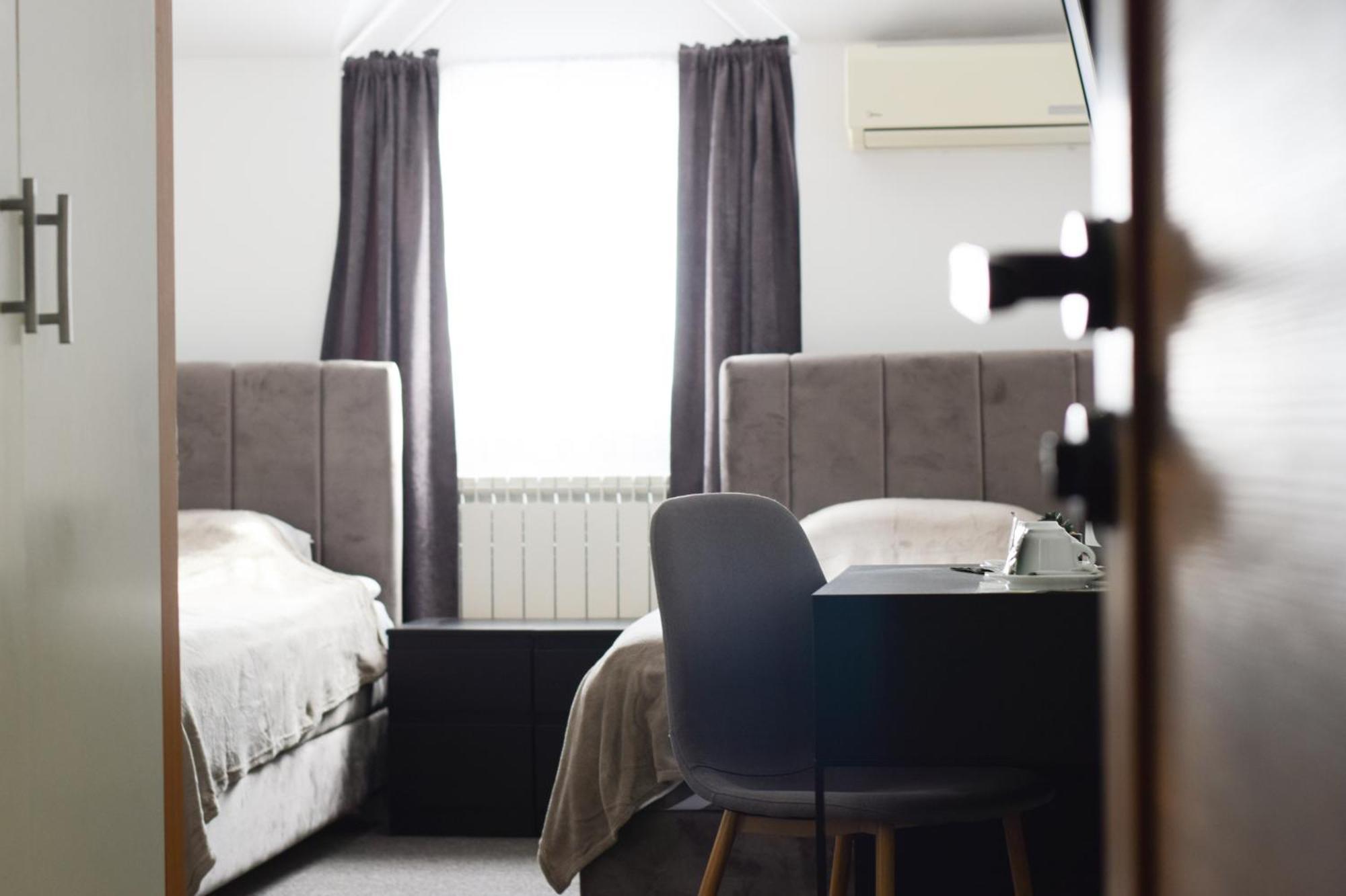 Hotel Tiski Cvet Novi Bečej Dış mekan fotoğraf