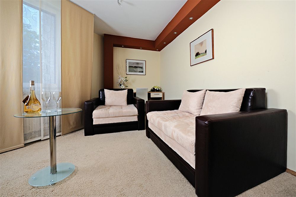 Hotel Tiski Cvet Novi Bečej Dış mekan fotoğraf