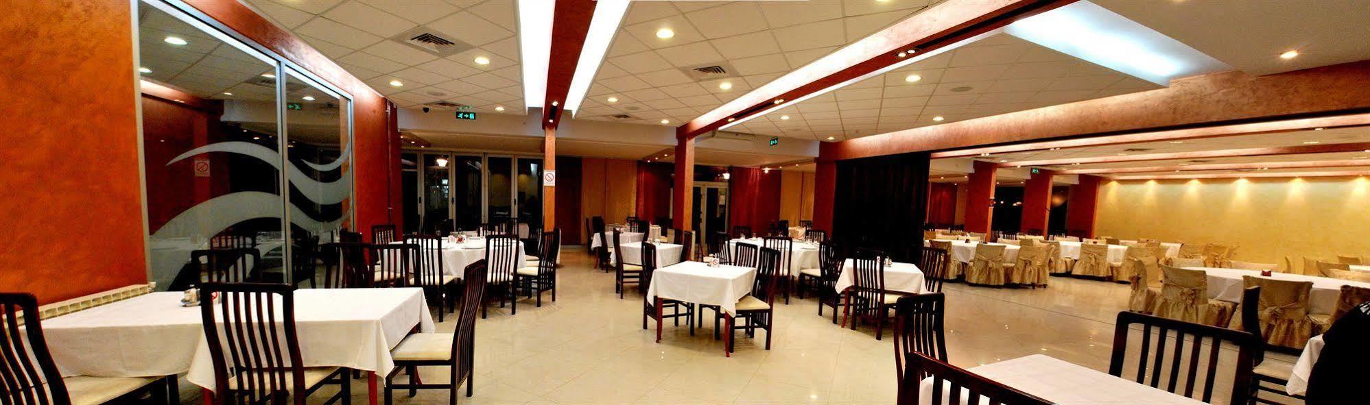Hotel Tiski Cvet Novi Bečej Dış mekan fotoğraf